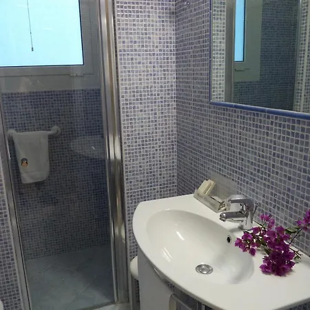 Miramare Hotel 3*