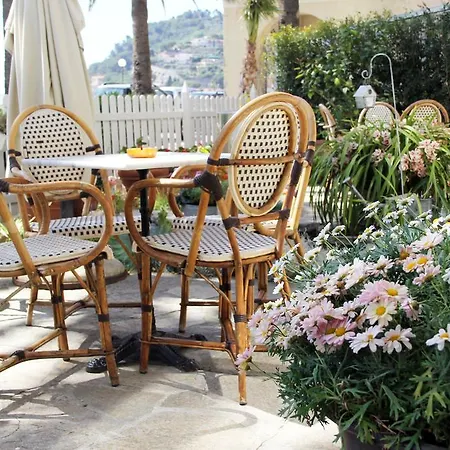 Miramare Hotel 3*
