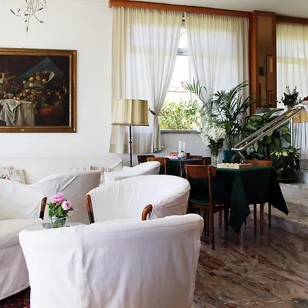 ホテル Miramare ディアーノ・マリーナ