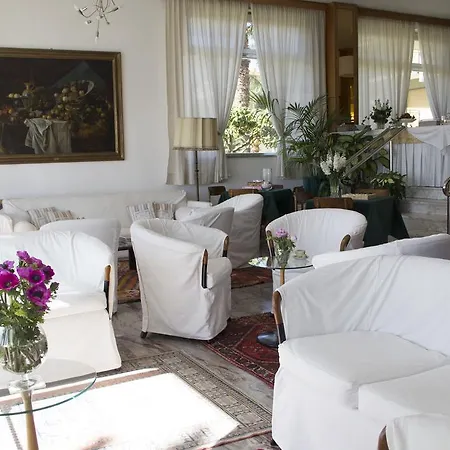 Miramare ホテル ディアーノ・マリーナ